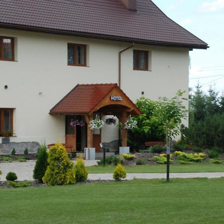 Hotel Karczyce エクステリア 写真