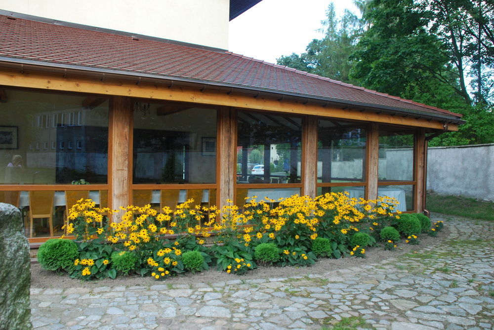 Hotel Karczyce エクステリア 写真