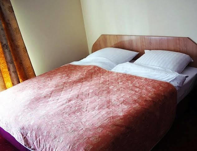 Hotel Karczyce エクステリア 写真